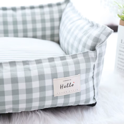 Panier-pour-chat-Tartan-gris-avec-logo
