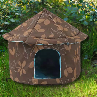 maison-exterieur-pour-chat-brun-feuillus