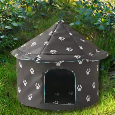 maison-exterieur-pour-chat-noir-patte-de-chats