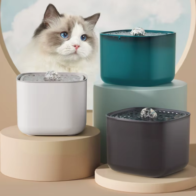 Fontaine-a-eau-pour-chat-Classic-trois-variants-gauches