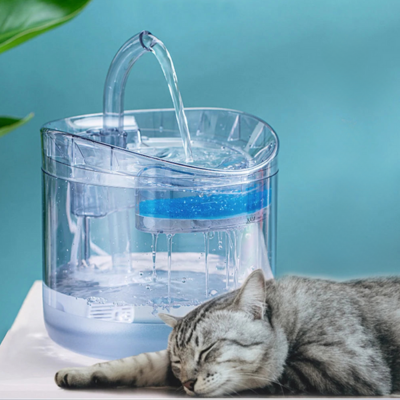 fontaine à eau pour chat | La Transparente